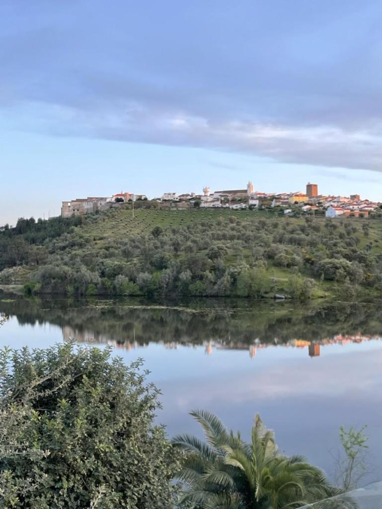 Montes De Charme Bed and Breakfast Aviz Buitenkant foto